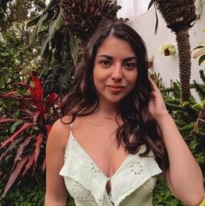 Meet your Posher, Hannah